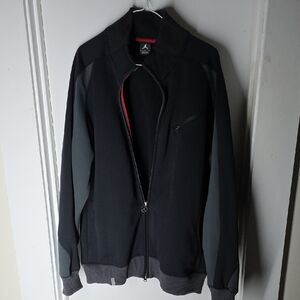 Nike Michael Jordan Xl Black and Gray Zippered Bomber Jacket. Waist Band Fit
